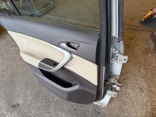 Puerta Trasera Izquierda Opel Insignia 2010