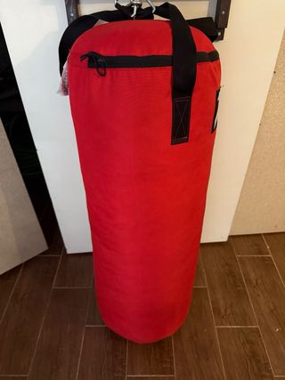 Saco de boxeo rojo outshock