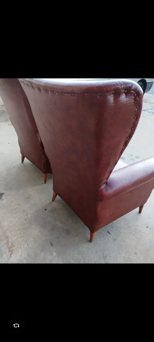 2 Sillones Orejeros Polipiel Marrón