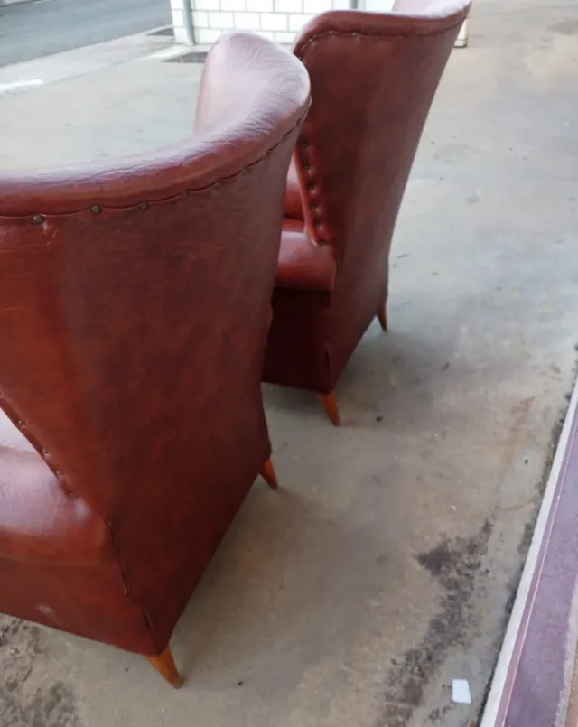 2 Sillones Orejeros Polipiel Marrón