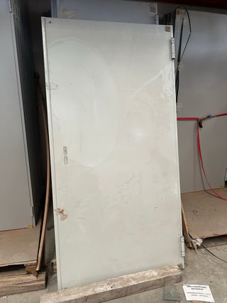 3 Puertas Cortafuegos con pequeños golpes