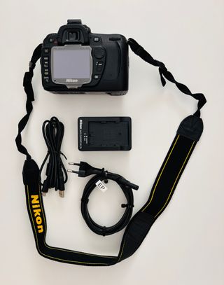 Nikon D80 con objetivo Nikkor DF AFS 18-135