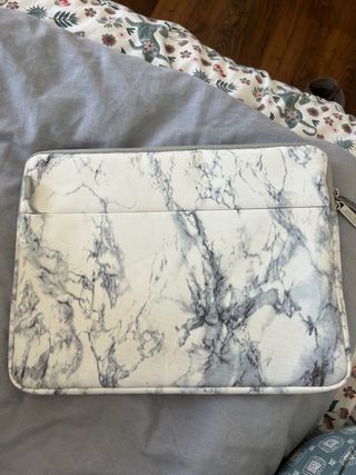 Funda portátil mármol