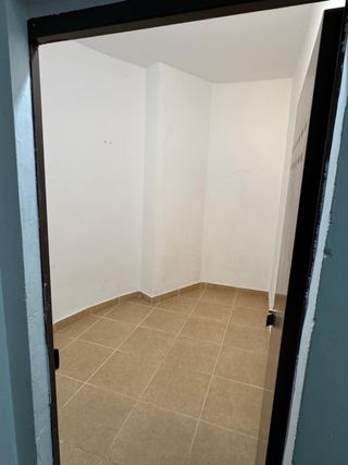 ALQUILO TRASTERO EN ACTUR