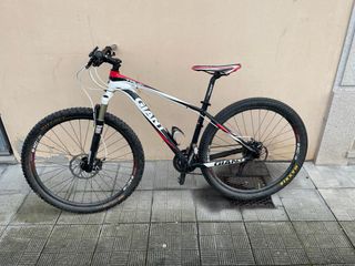 Bicicleta Montaña Giant Talon 29 2013