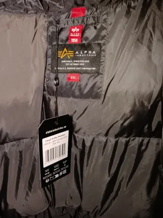 Chaqueta Alpha Industries Puffer gris vintage
