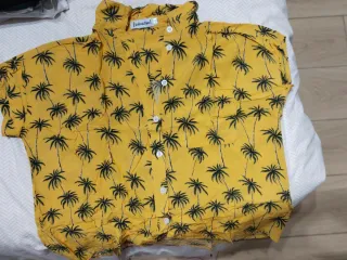 Camisa Hawaiana marca Behulah Palmeras