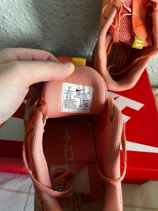 Nike Metcon 7 Naranja/Rosa