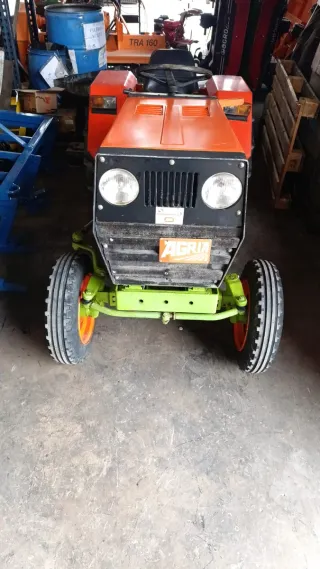 Mini tractor japonés Iseki Piccoro TC13