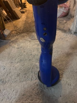 Hoverboard azul con cargador y funda