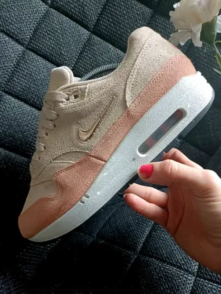 Nike Air Max 1 Jewel Premium Ice T40