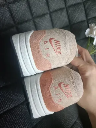 Nike Air Max 1 Jewel Premium Ice T40