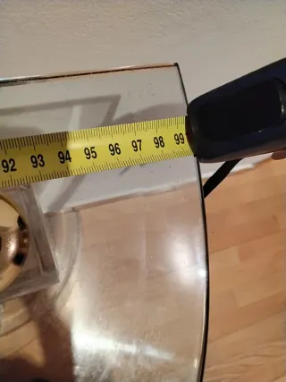 Recibidor de cristal y acrílico dorado