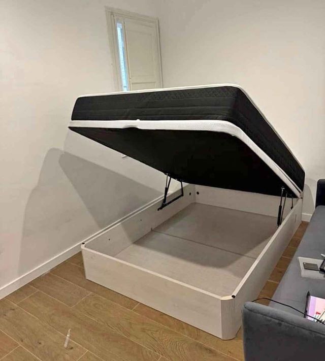 Colchón y canape abatible