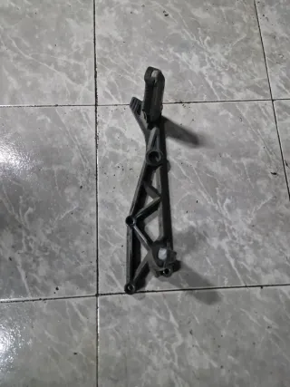 Soporte Estribera Izquierda Kawasaki GPZ