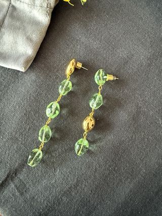 Pendientes largos COS verdes y dorados