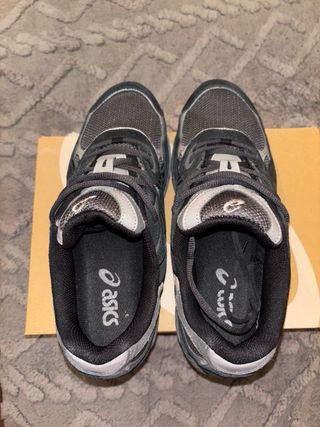 ASICS GEL Zapatillas Negras y Grises