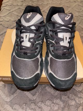 ASICS GEL Zapatillas Negras y Grises