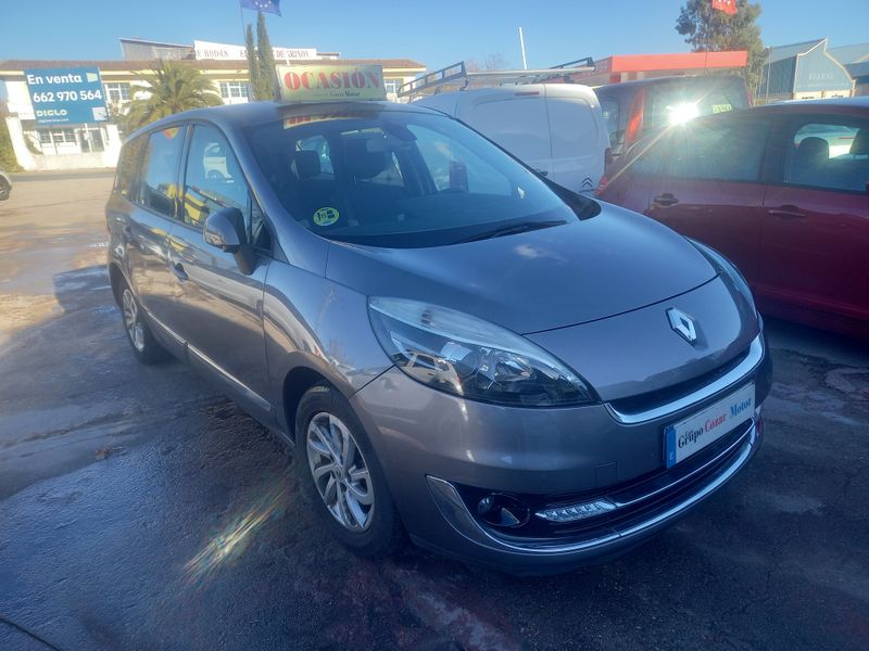 Renault Scenic 1.5D  7 plazas - foto 1