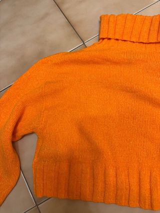 Maglione corto H&M arancio collo alto