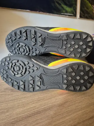 Botas fútbol Kelme multitaco T-34