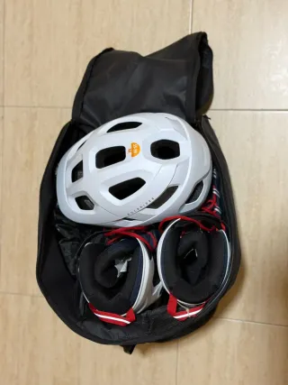 Patines en línea talla 46 + Casco y protectores