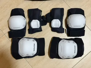 Patines en línea talla 46 + Casco y protectores