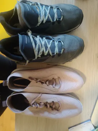 2 - Zapatos de montaña y deportivas grises y rosas