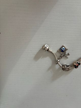 Pulsera Pandora con 3 charms