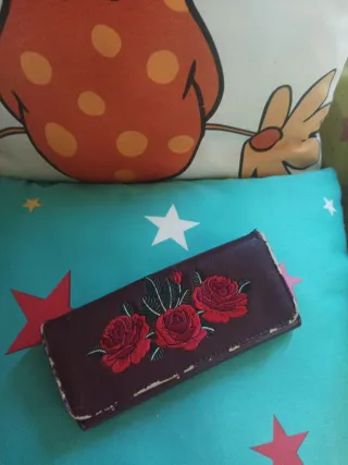 Carteras Mujer Valentina y Bershka(regalo).