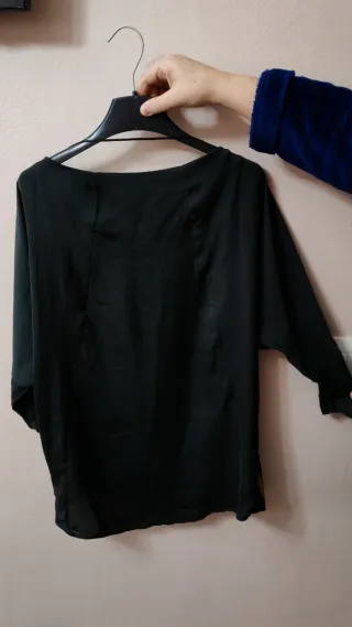 Camiseta Bershka verde multicolor Talla S