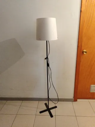 Lámpara de pie moderna