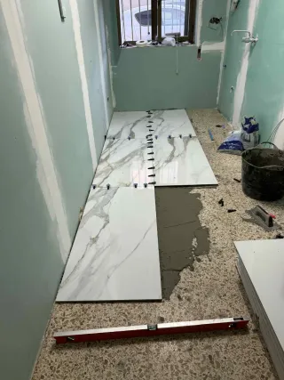 Reformas: Baldosa, Laminado, Pladur