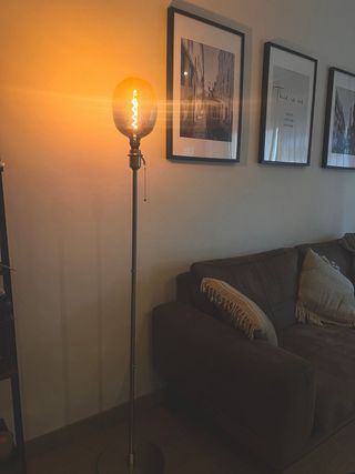 Lámpara de pie estilo industrial