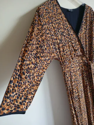 Vestido largo estampado Zara