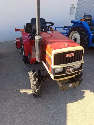 Mini tractor Iseki TL1900 con rotovator