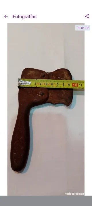 Antigua hacha de mano de coleccion