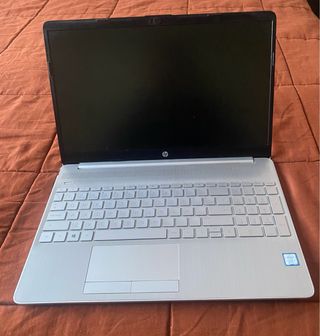 Portátil HP 15-dw0003ns i7 16 Gb RAM 512 GB SSD