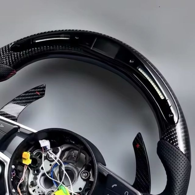 Volante Audi Carbono Cuero Pantalla Bluetooth