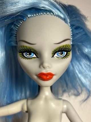 Monster High Ghoulia Yelps Skull Shores