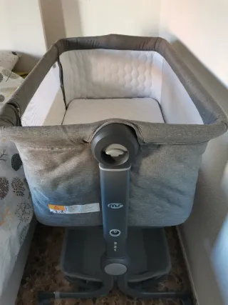 Minicuna colecho gris