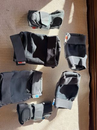 Patines ajustables tallas 33-37 + protecciones