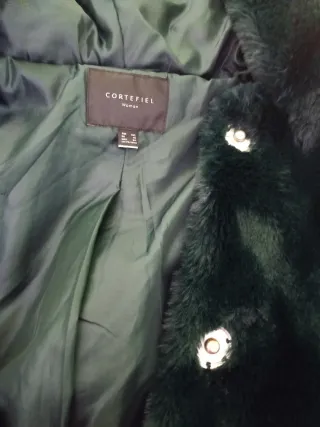 Abrigo corto pelo verde azulado