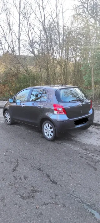 Toyota Yaris 2011