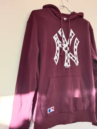 Sudadera New York Yankees Morada Talla M