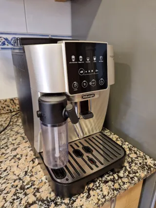 Cafetera DeLonghi Magnifica Start