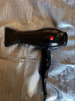 Secadores , planchas, máquinas de corte