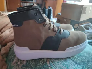 Botines Dombers Marrones y Negros