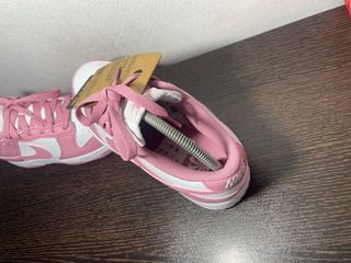 Nike Dunk Low Rosa y Blanco