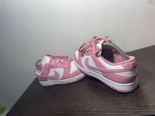 Nike Dunk Low Rosa y Blanco